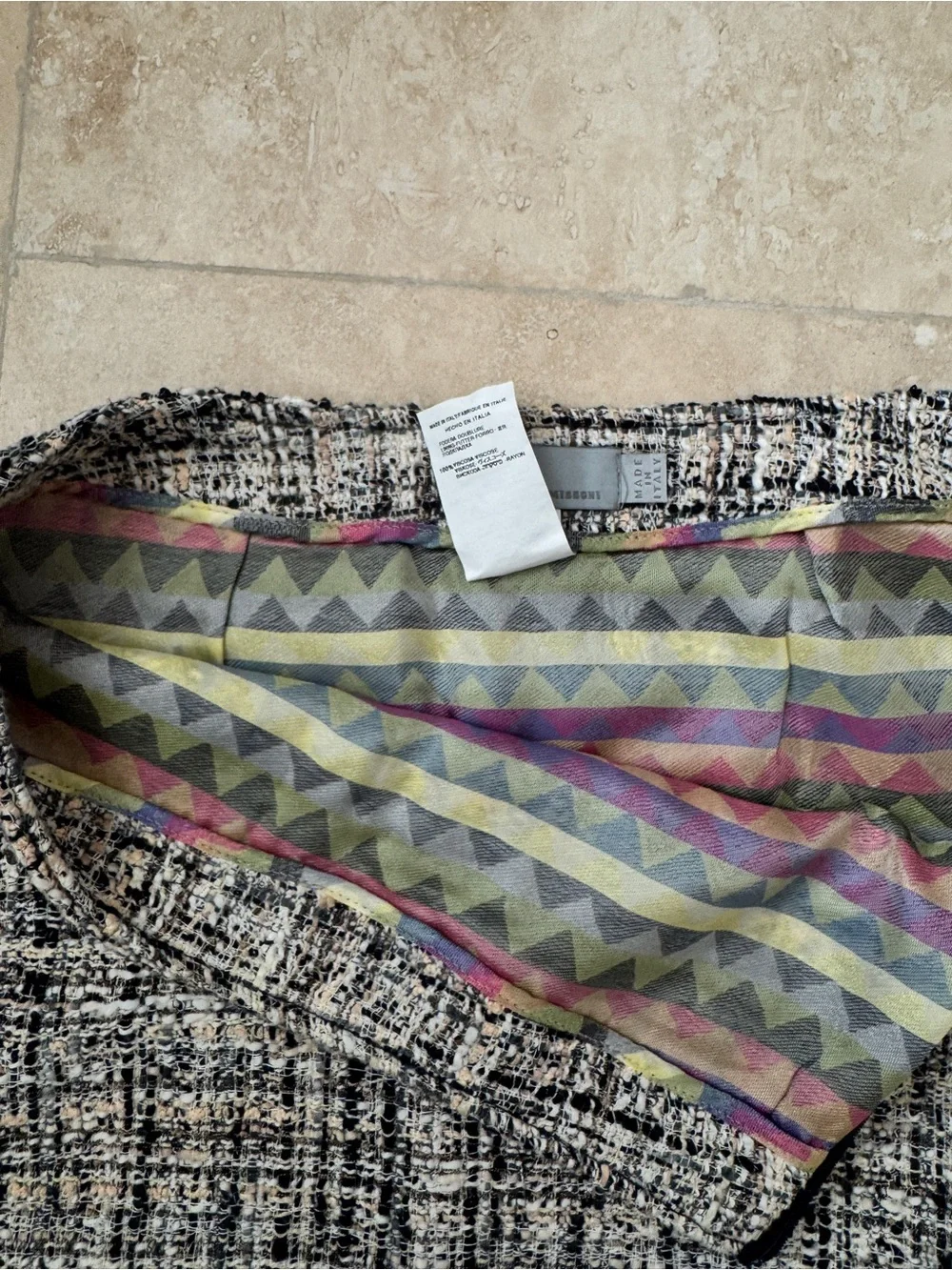 MISSONI Italian Made Black Cream Tweed Skirt with Iconic Zigzag Lining Size 2